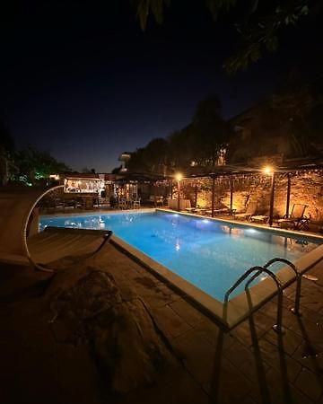 Stenakas Apartments Хиос Экстерьер фото